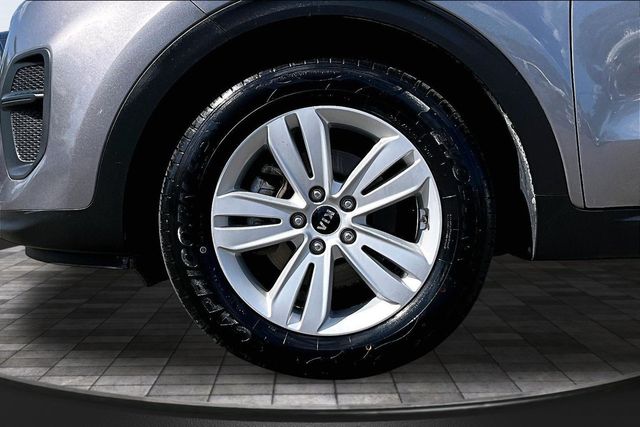 2017 Kia Sportage LX FWD - 23028980 - 35