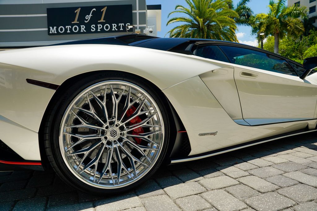 2017 Lamborghini Aventador S Coupe - 23026634 - 29