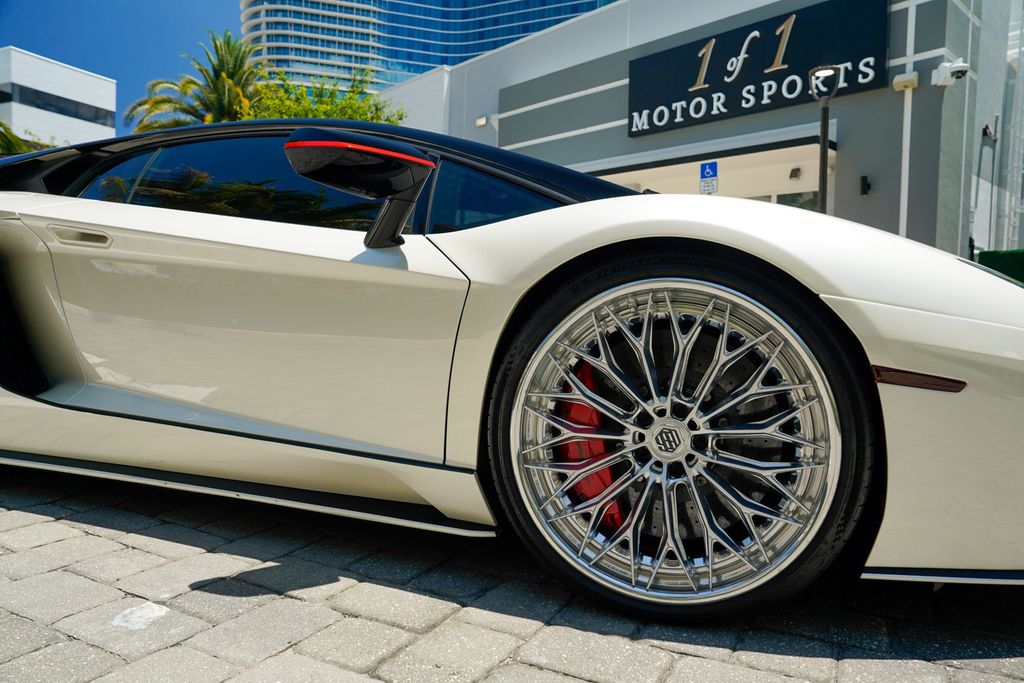 2017 Lamborghini Aventador S Coupe - 23026634 - 35