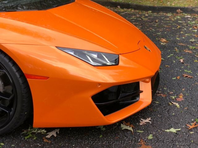 2017 Lamborghini Huracan RWD Coupe - 20389579 - 11