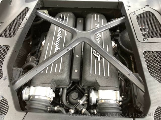 2017 Lamborghini Huracan RWD Coupe - 20389579 - 30