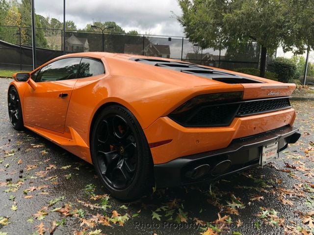 2017 Lamborghini Huracan RWD Coupe - 20389579 - 5