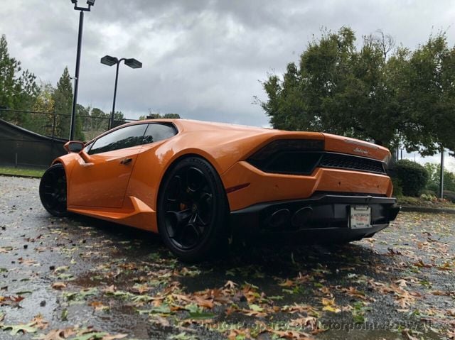 2017 Lamborghini Huracan RWD Coupe - 20389579 - 6