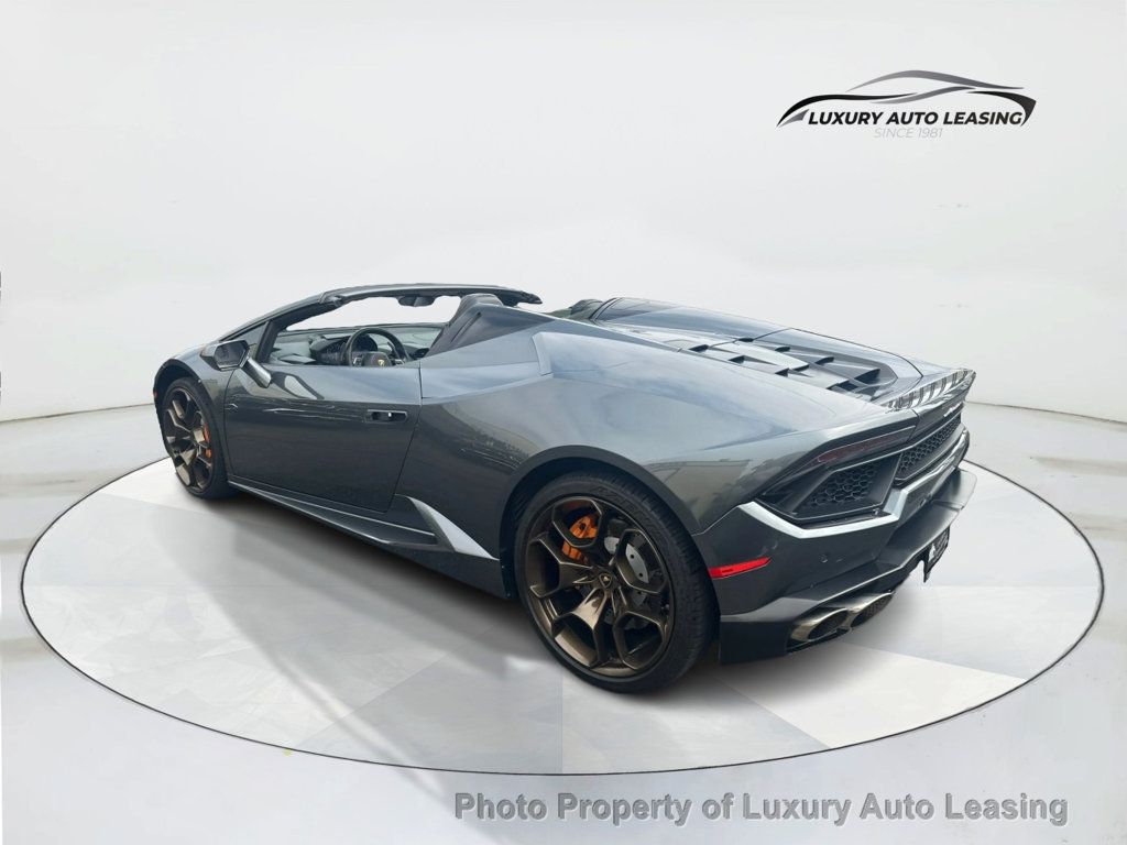 2017 Lamborghini Huracan Spyder photo 5