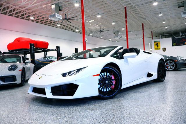 2017 Lamborghini HURACAN LP580 Spyder WHITE...17,780 Miles...LP580-2 Spyder - 22976797 - 2