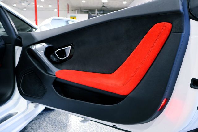 2017 Lamborghini HURACAN LP580 Spyder WHITE...17,780 Miles...LP580-2 Spyder - 22976797 - 30