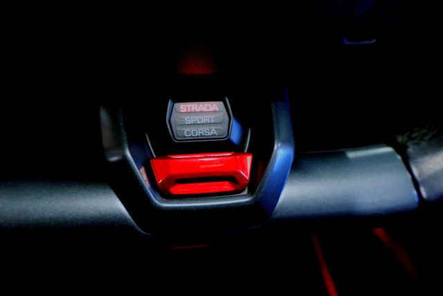 2017 Lamborghini HURACAN LP580 Spyder WHITE...17,780 Miles...LP580-2 Spyder - 22976797 - 32