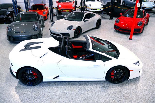 2017 Lamborghini HURACAN LP580 Spyder WHITE...17,780 Miles...LP580-2 Spyder - 22976797 - 7