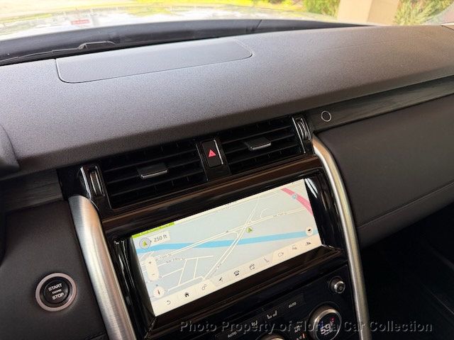 2017 Land Rover Discovery HSE Lux Supercharged 4WD - 23029485 - 64