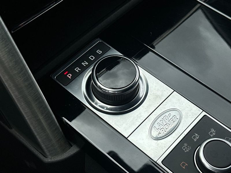 2017 Land Rover Discovery HSE V6 Supercharged - 23008460 - 17