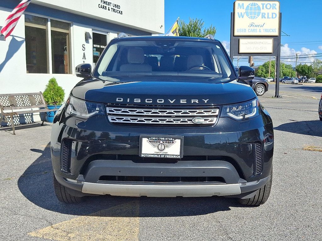 2017 Land Rover Discovery HSE photo 2