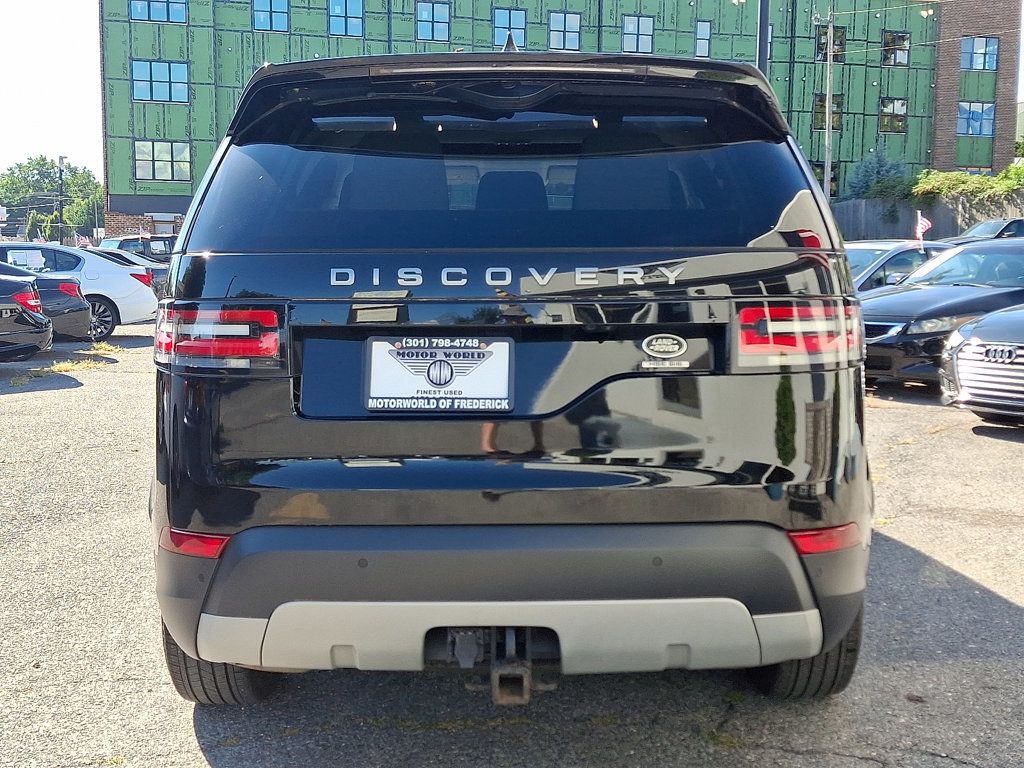 2017 Land Rover Discovery HSE photo 5