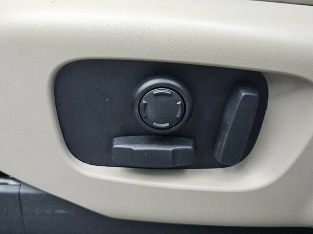 2017 Land Rover Discovery HSE V6 Supercharged - 22951272 - 41