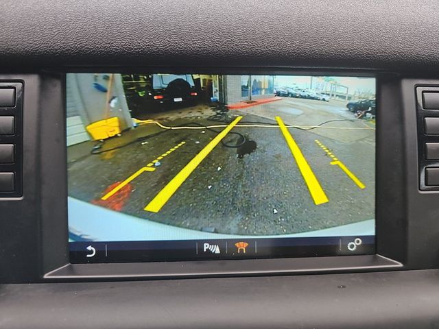 2017 Land Rover Discovery Sport HSE - 22980604 - 29