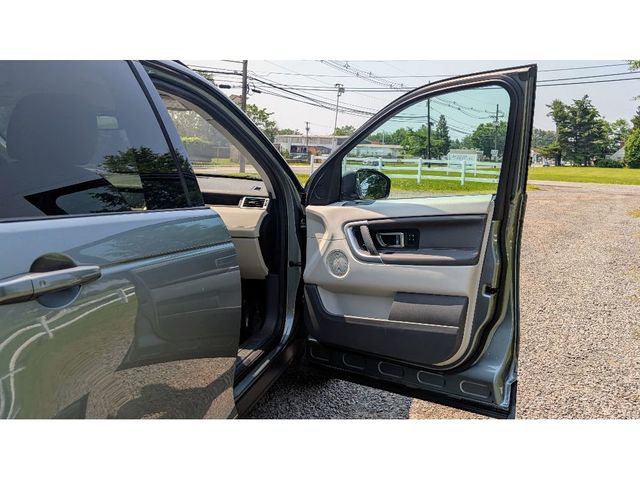 2017 Land Rover Discovery Sport HSE - 22884960 - 10