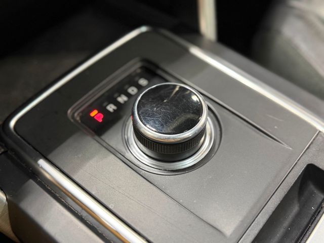 2017 Land Rover Discovery Sport SE 4WD - 22989249 - 29