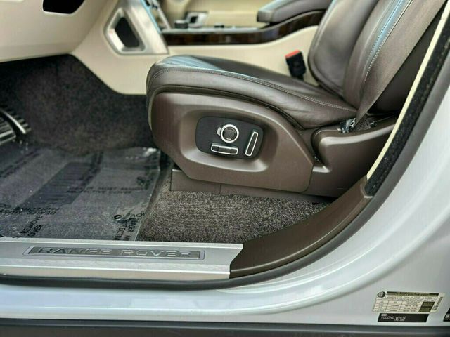 2017 Land Rover Range Rover Fully Loaded with a CLEAN TITLE!!  - 22946011 - 11