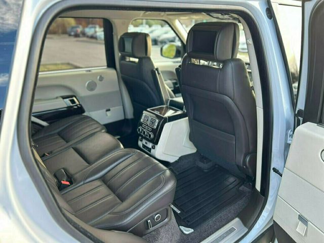 2017 Land Rover Range Rover Fully Loaded with a CLEAN TITLE!!  - 22946011 - 16
