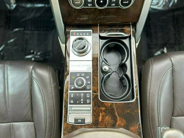 2017 Land Rover Range Rover Fully Loaded with a CLEAN TITLE!!  - 22946011 - 36