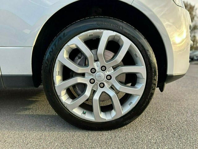 2017 Land Rover Range Rover Fully Loaded with a CLEAN TITLE!!  - 22946011 - 46