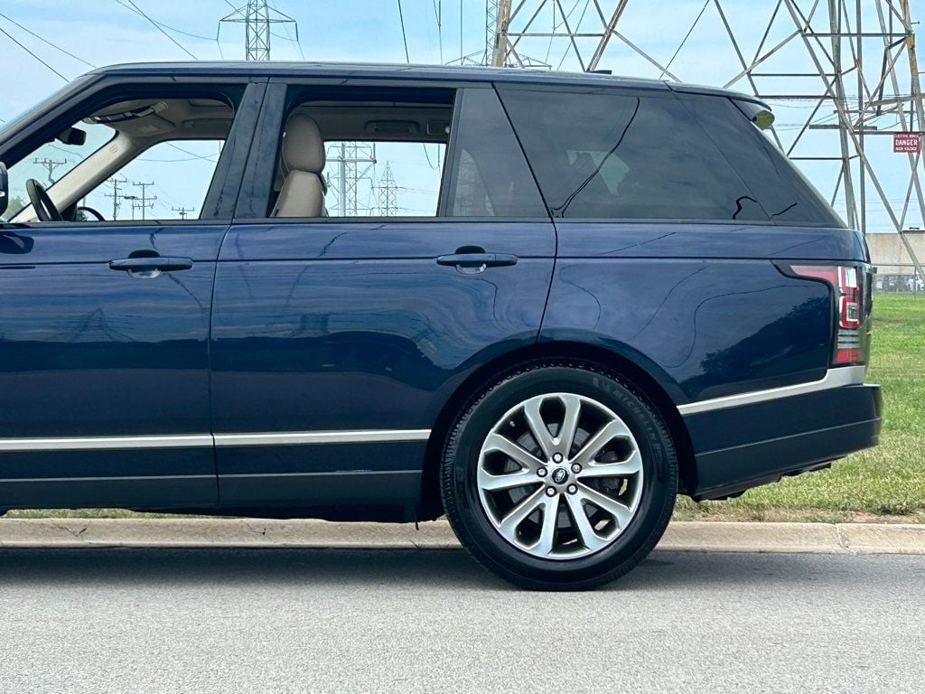 2017 Land Rover Range Rover HSE photo 4