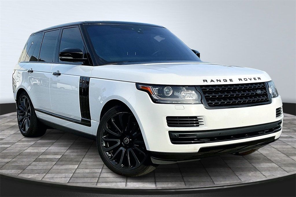 2017 Land Rover Range Rover HSE photo 3