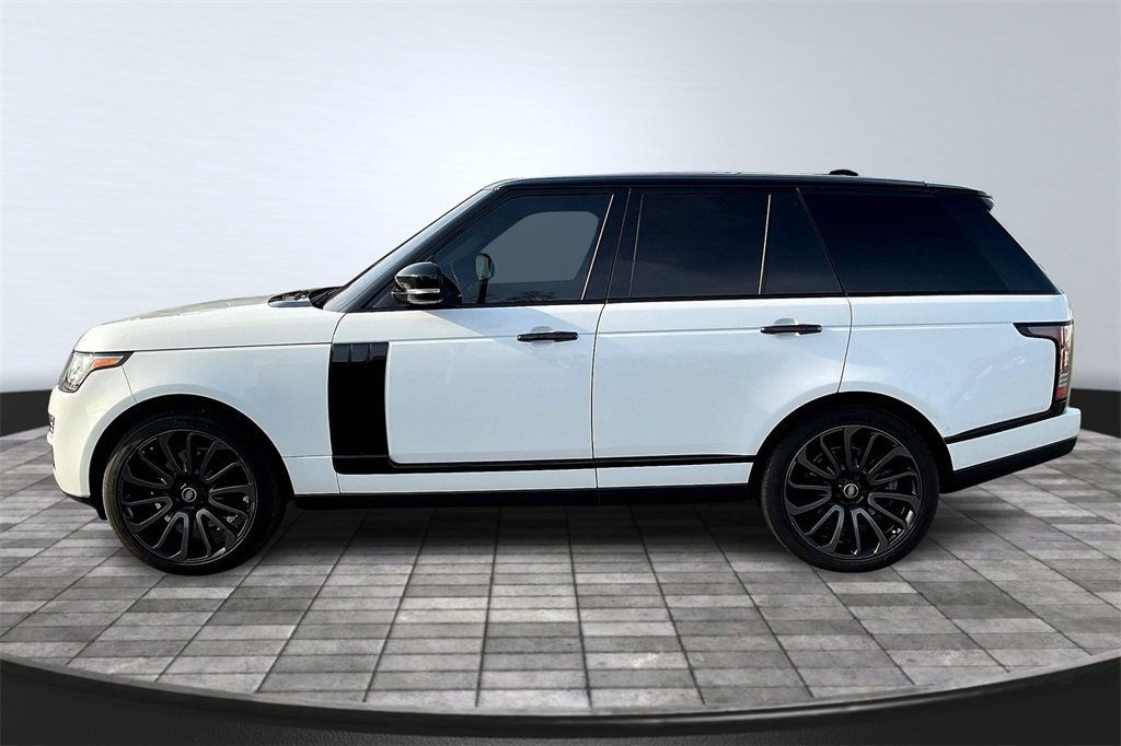 2017 Land Rover Range Rover HSE photo 4