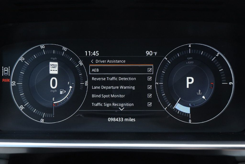 2017 Land Rover Range Rover Base photo 11