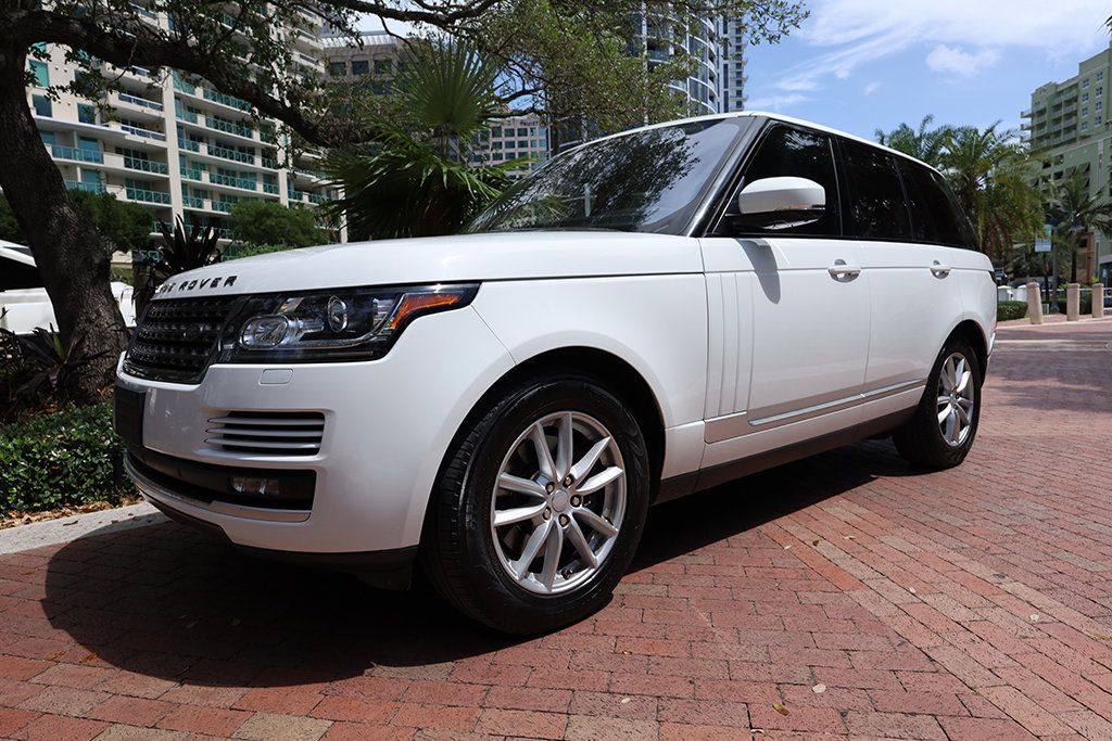 2017 Land Rover Range Rover Base photo 19