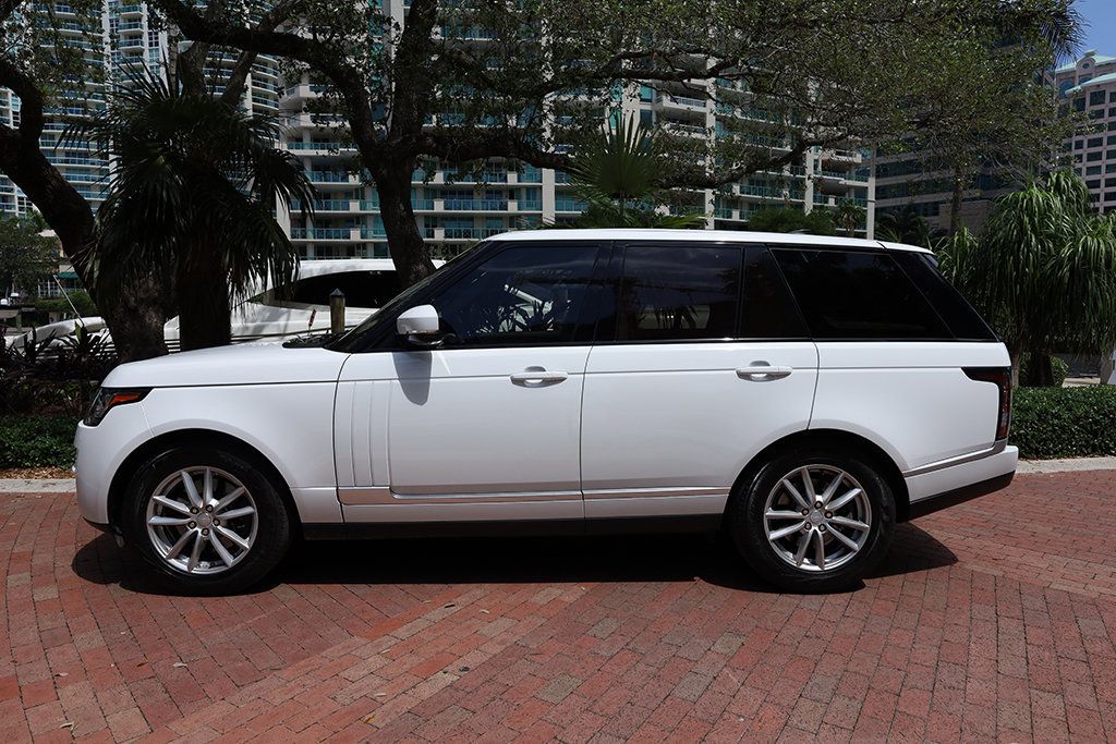 2017 Land Rover Range Rover Base photo 2