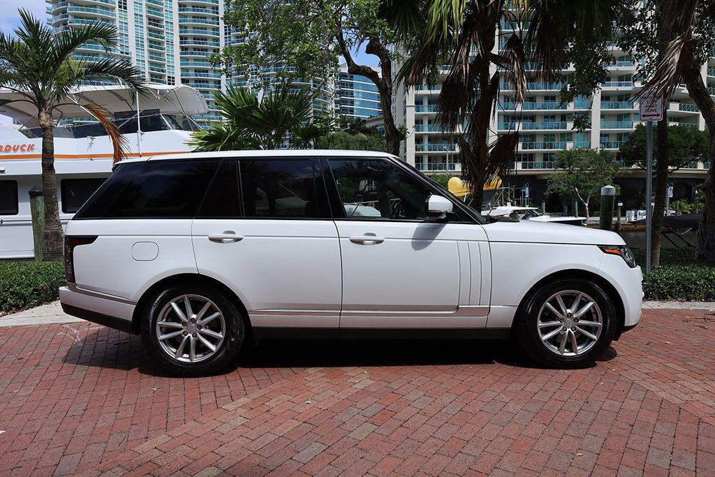 2017 Land Rover Range Rover Base photo 3