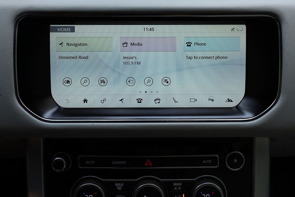 2017 Land Rover Range Rover Base photo 32