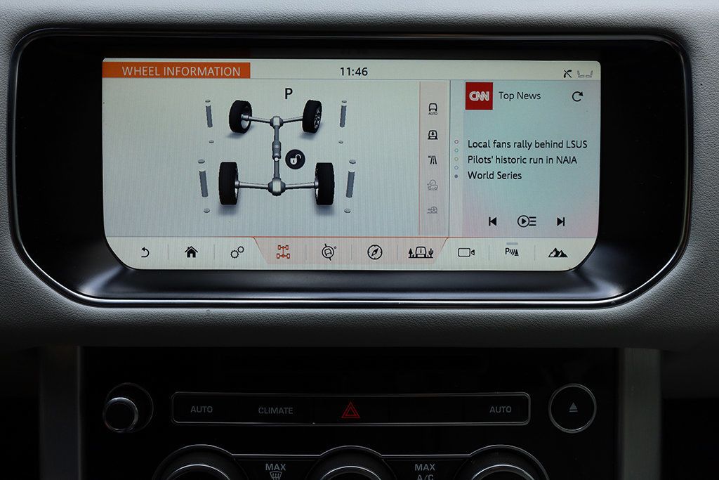 2017 Land Rover Range Rover Base photo 35