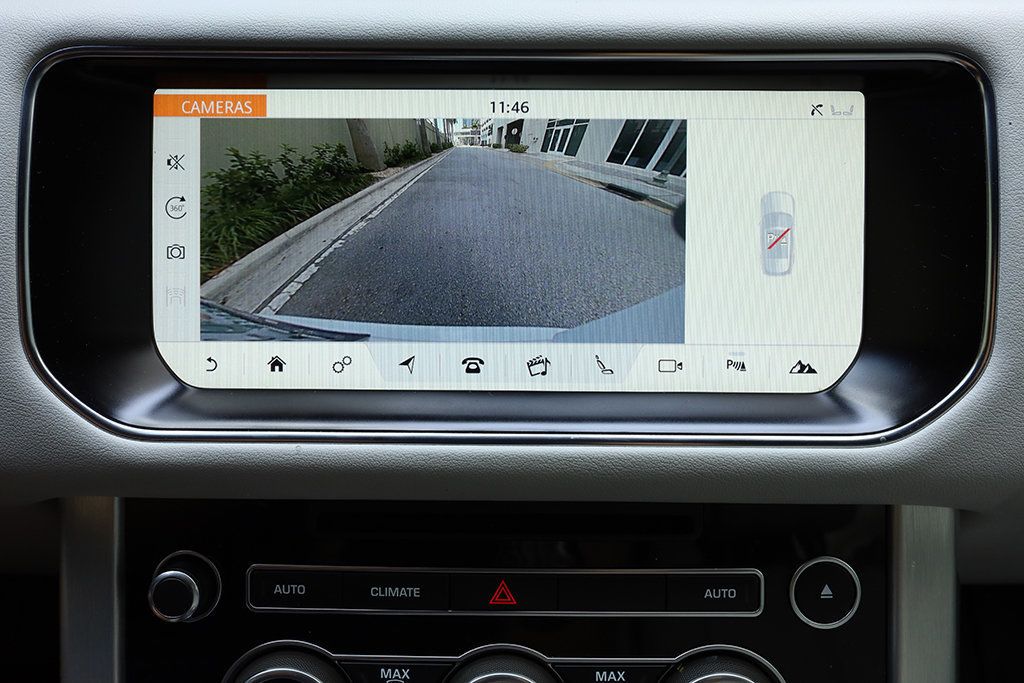 2017 Land Rover Range Rover Base photo 38