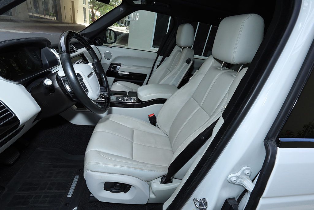 2017 Land Rover Range Rover Base photo 5