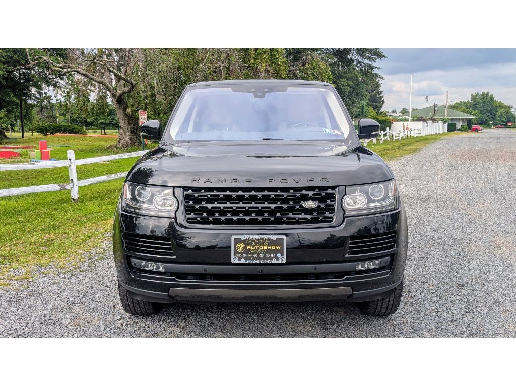 2017 Land Rover Range Rover SuperCharged photo 2