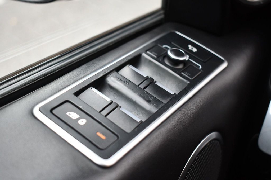 2017 Land Rover Range Rover SuperCharged Autobiography LWB photo 19