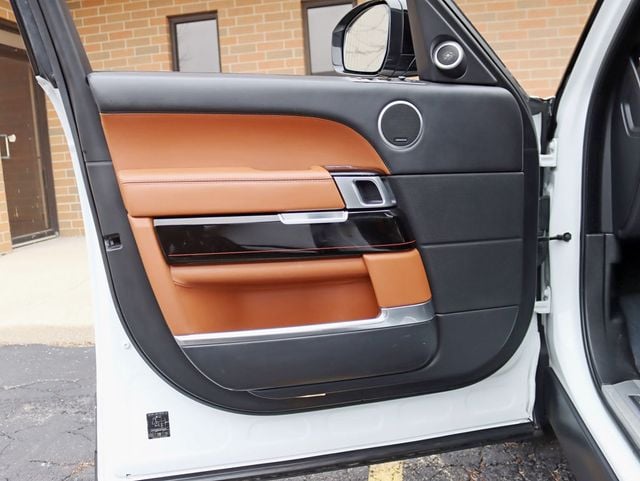 2017 Land Rover Range Rover V8 Supercharged SV Autobiography Dynamic SWB - 22967910 - 32