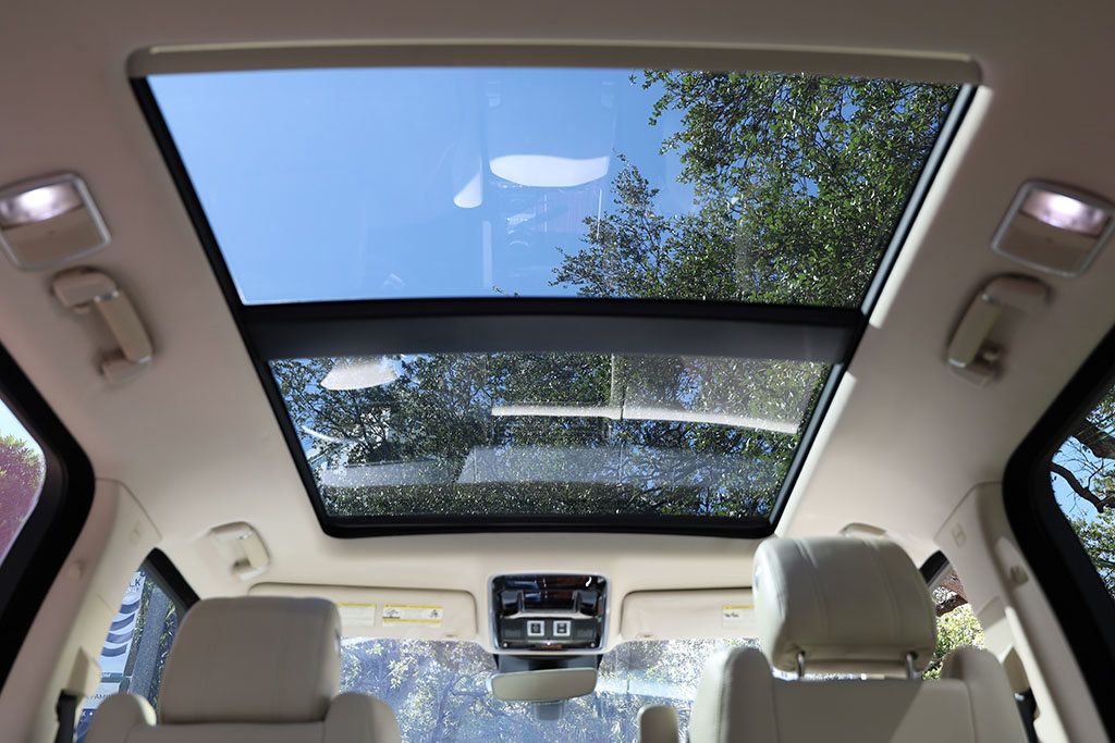 2017 Land Rover Range Rover V8 Supercharged SWB - 22951527 - 10