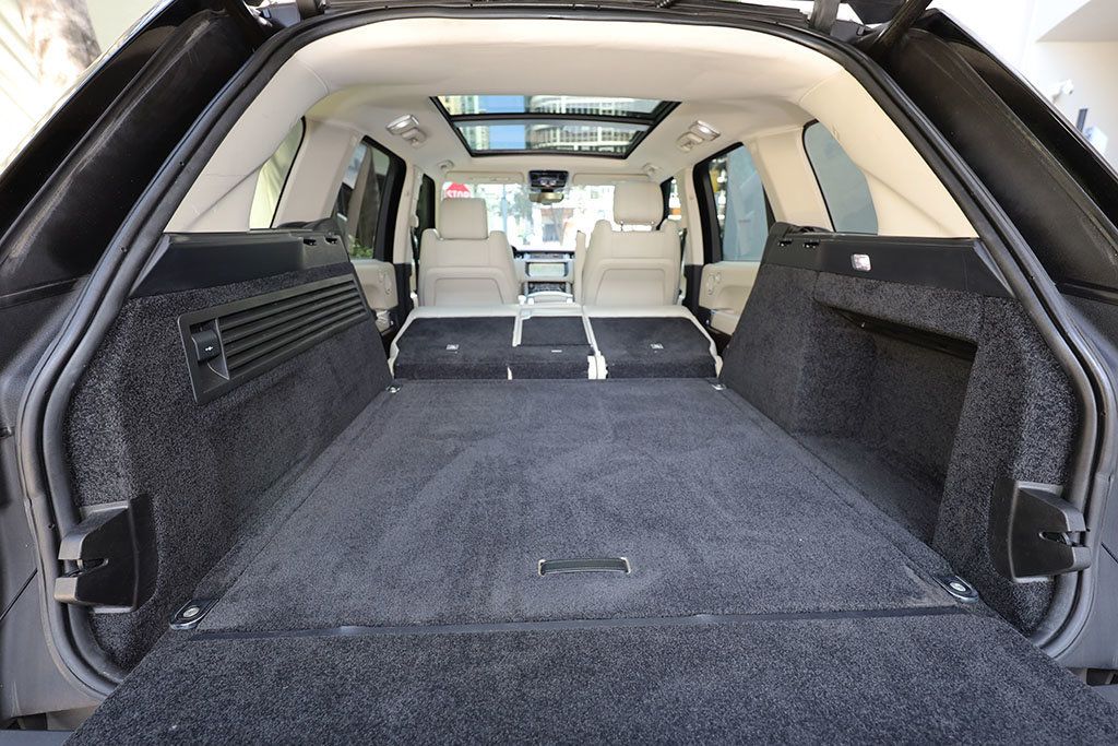 2017 Land Rover Range Rover V8 Supercharged SWB - 22951527 - 11