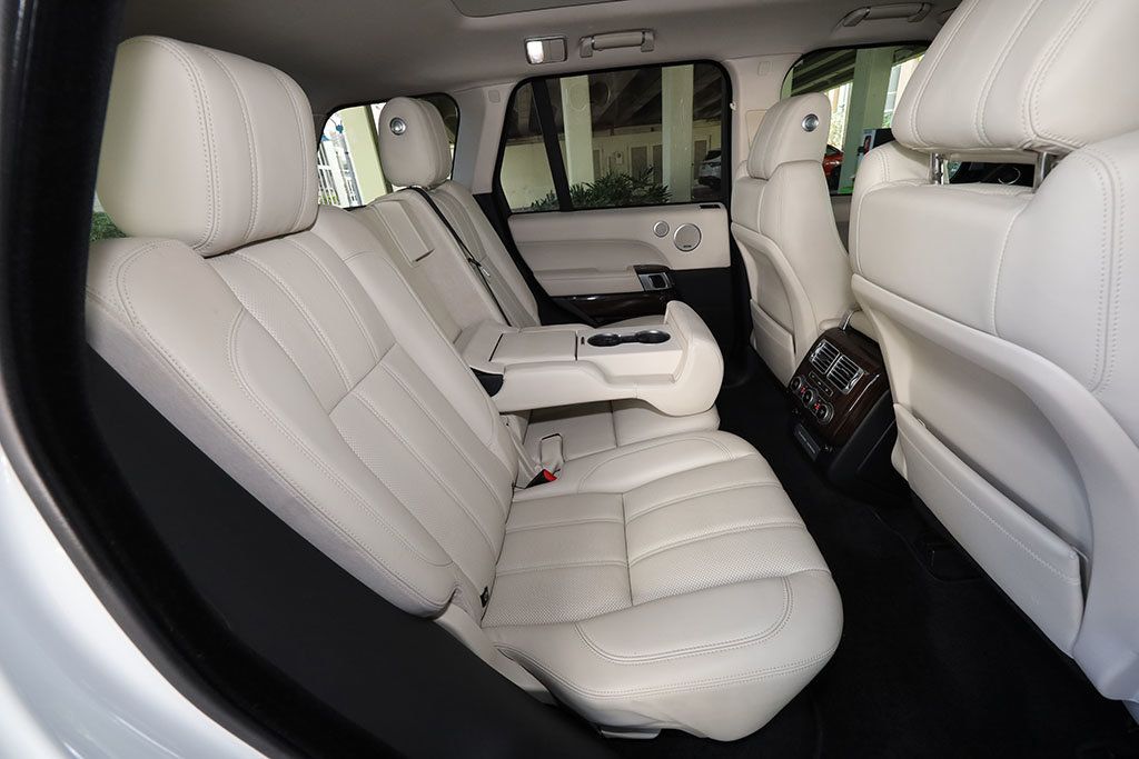 2017 Land Rover Range Rover V8 Supercharged SWB - 22951527 - 29