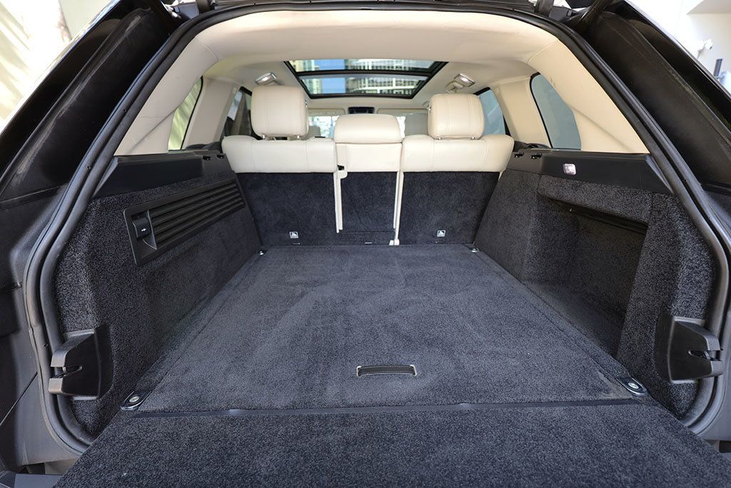 2017 Land Rover Range Rover V8 Supercharged SWB - 22951527 - 32