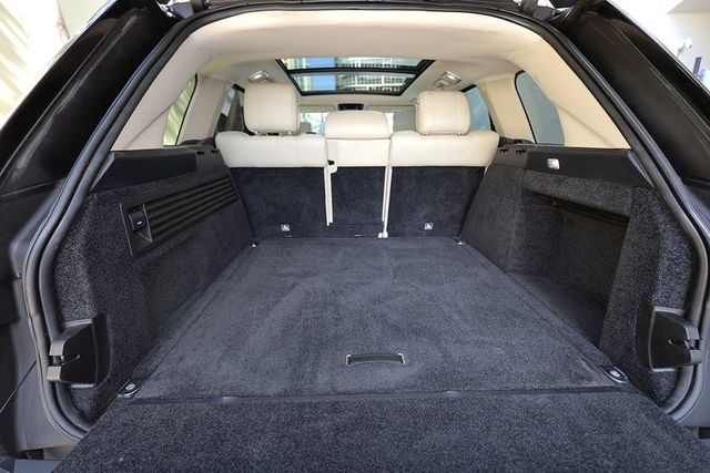 2017 Land Rover Range Rover V8 Supercharged SWB - 22951527 - 32