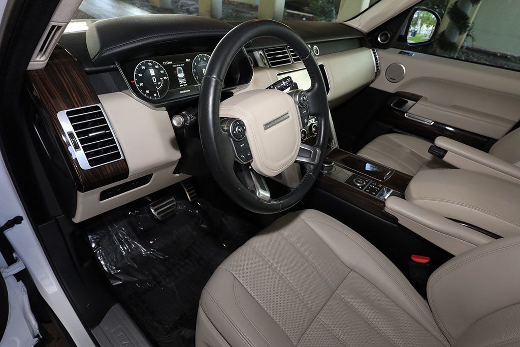 2017 Land Rover Range Rover V8 Supercharged SWB - 22951527 - 36