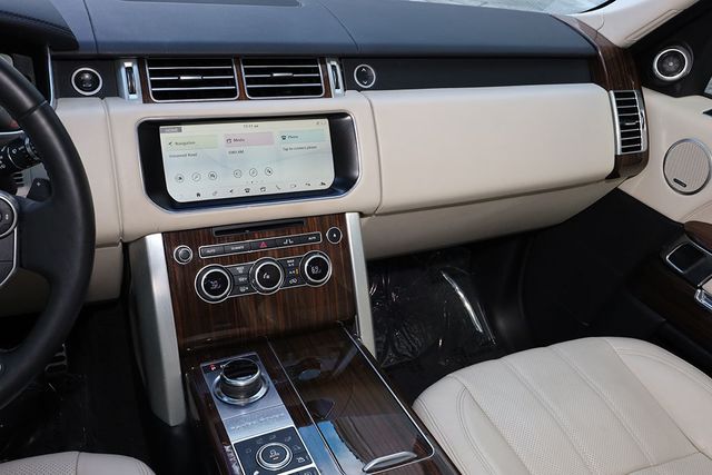 2017 Land Rover Range Rover V8 Supercharged SWB - 22951527 - 38