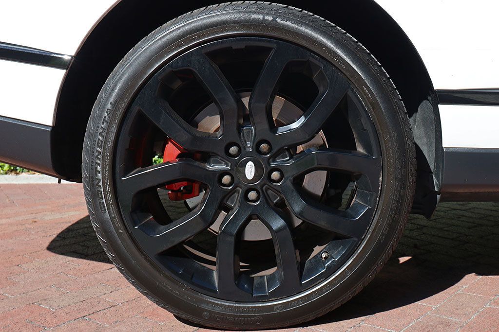 2017 Land Rover Range Rover V8 Supercharged SWB - 22951527 - 57