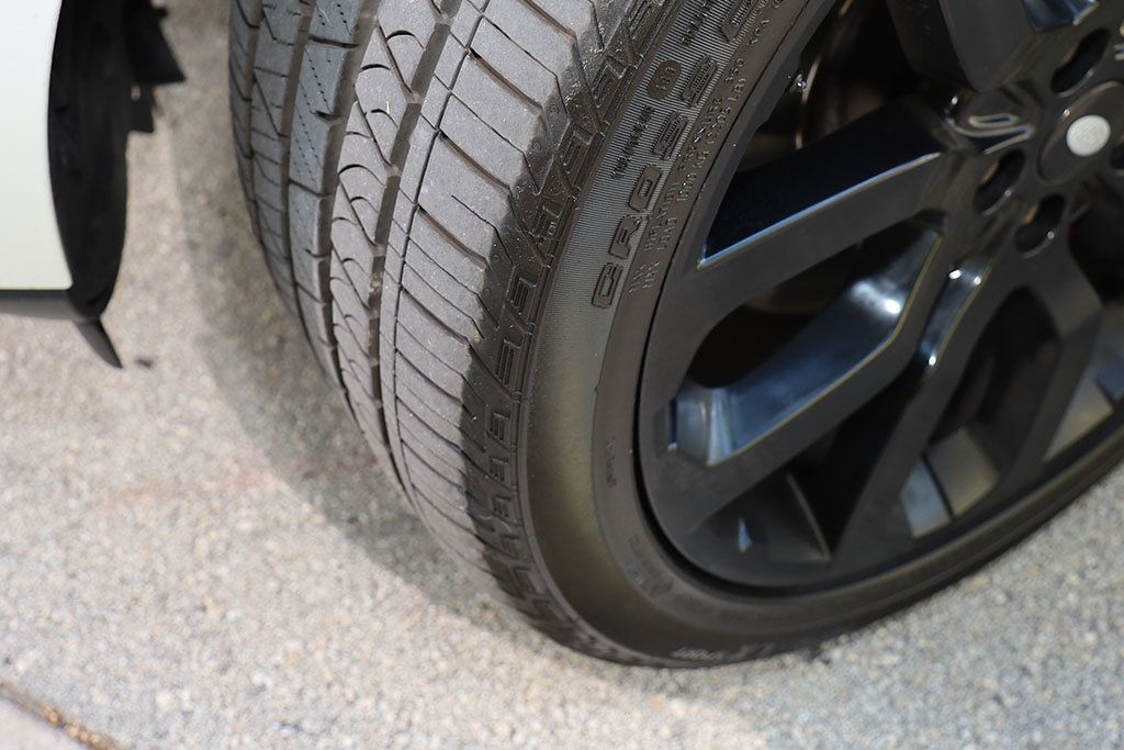 2017 Land Rover Range Rover V8 Supercharged SWB - 22951527 - 59