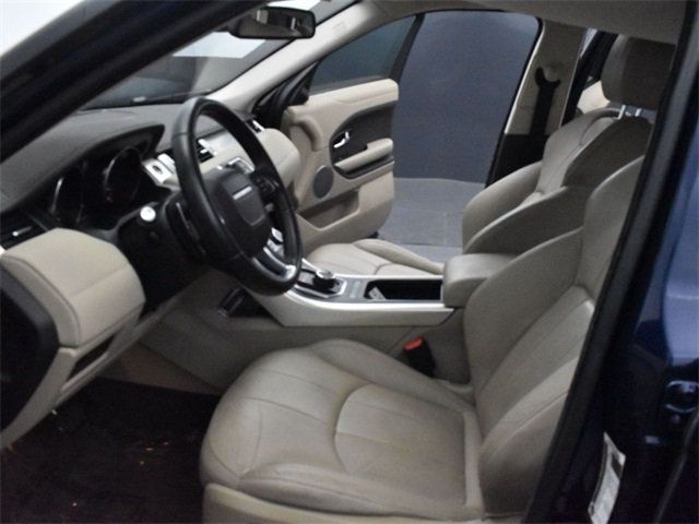 2017 Land Rover Range Rover Evoque SE photo 10