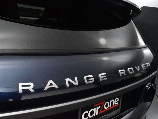 2017 Land Rover Range Rover Evoque SE photo 24