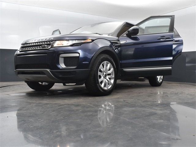 2017 Land Rover Range Rover Evoque SE photo 33